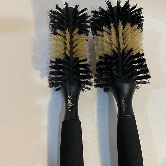🌟🌟🌟2 Marilyn’s Most Famous Tuxedo Brushes - Picture 10 of 16